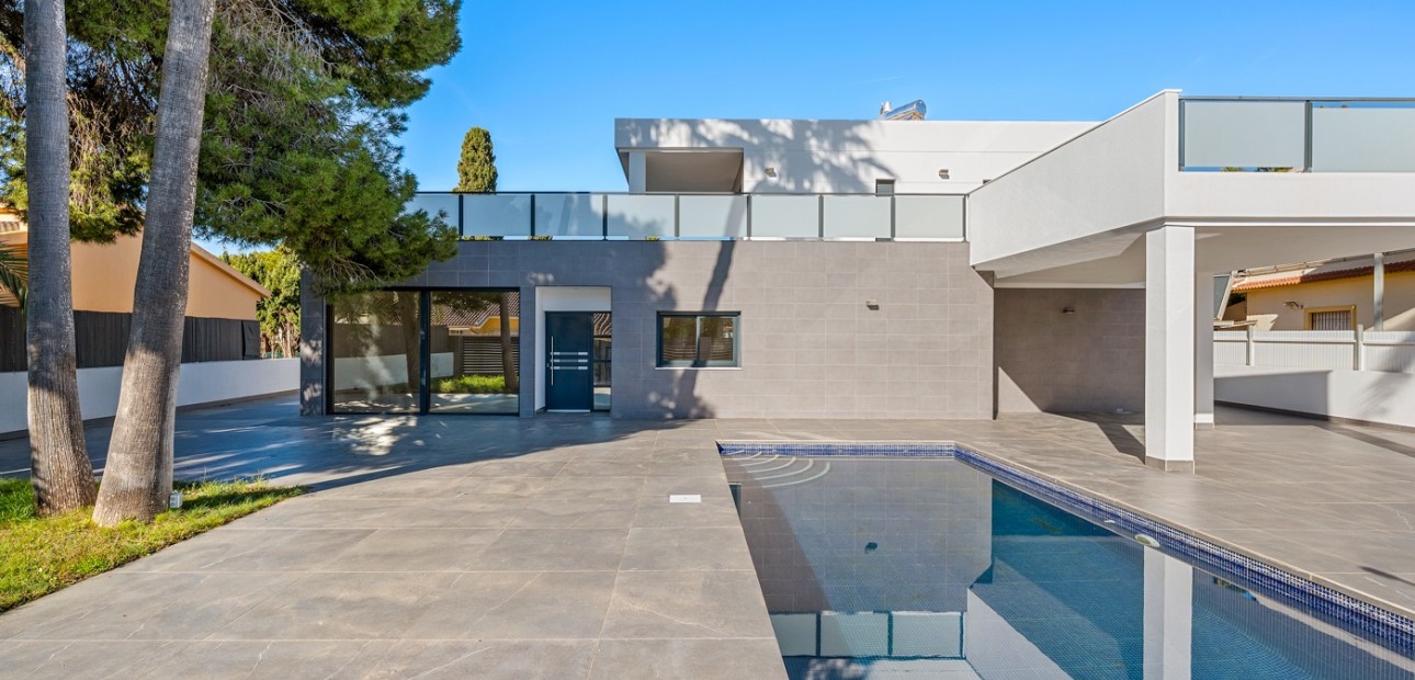 Venta - Detached Villa -
Orihuela Costa - Dehesa de Campoamor