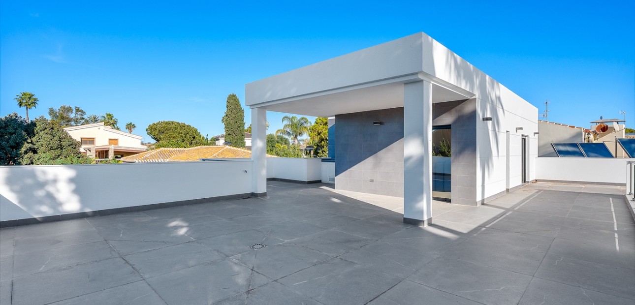 Venta - Detached Villa -
Orihuela Costa - Dehesa de Campoamor