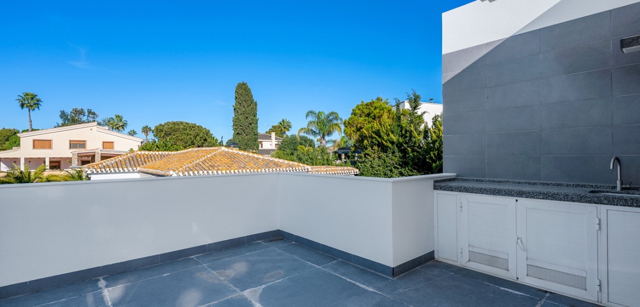 Venta - Detached Villa -
Orihuela Costa - Dehesa de Campoamor