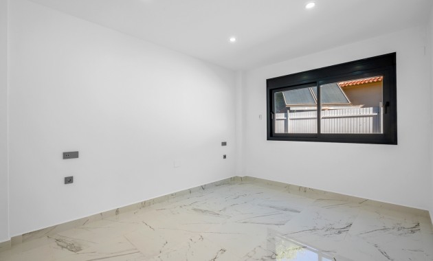 Venta - Detached Villa -
Orihuela Costa - Dehesa de Campoamor