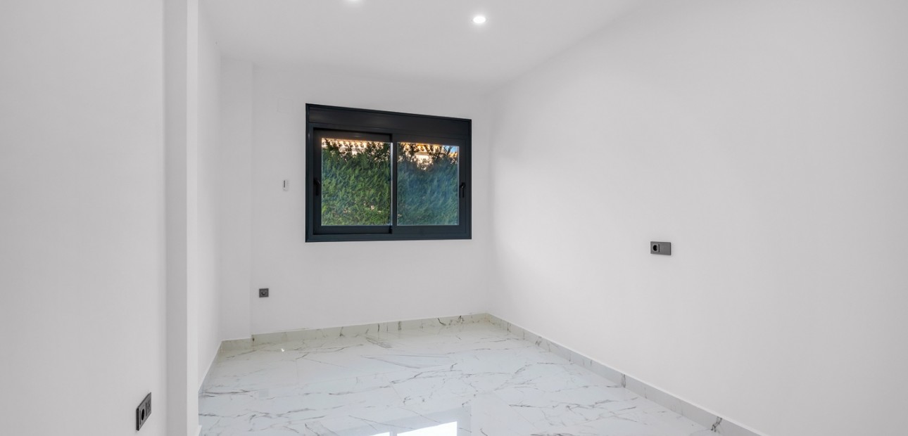 Venta - Detached Villa -
Orihuela Costa - Dehesa de Campoamor
