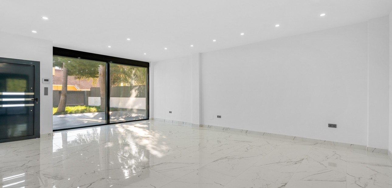 Venta - Detached Villa -
Orihuela Costa - Dehesa de Campoamor