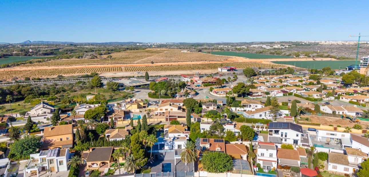 Venta - Detached Villa -
Orihuela Costa - Dehesa de Campoamor