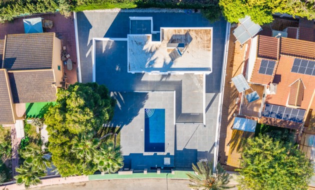 Venta - Detached Villa -
Orihuela Costa - Dehesa de Campoamor