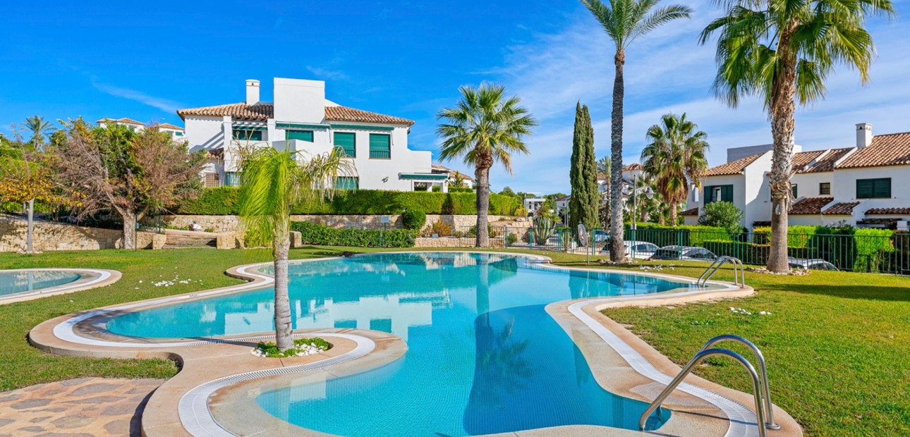Venta - Apartamento / piso -
Finestrat - Sierra Cortina - Golf Bahia