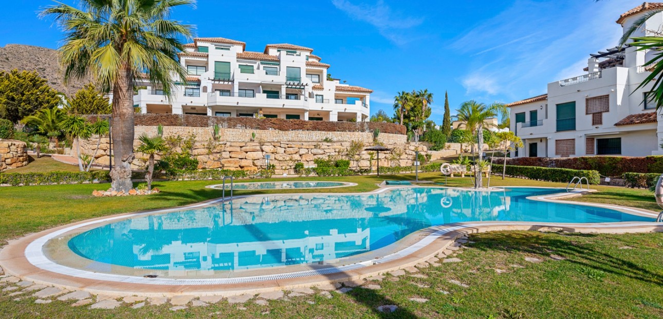 Venta - Apartamento / piso -
Finestrat - Sierra Cortina - Golf Bahia