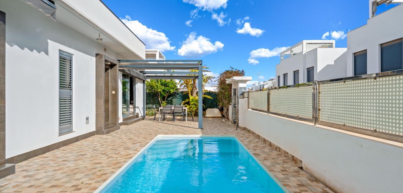Venta - Detached Villa -
Ciudad Quesada - La Laguna