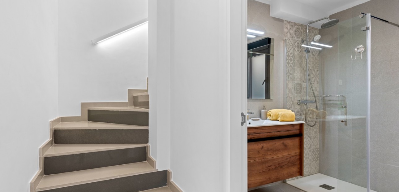 Venta - Semi Detached Villa -
La Marina - La Marina - Urbanization
