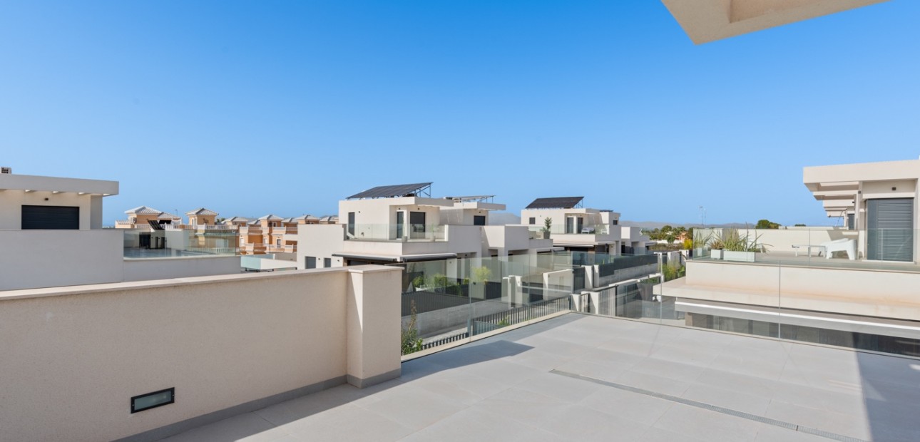 Venta - Semi Detached Villa -
La Marina - La Marina - Urbanization