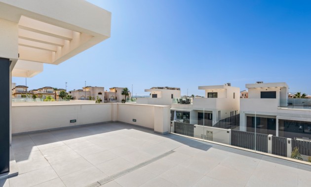 Venta - Semi Detached Villa -
La Marina - La Marina - Urbanization
