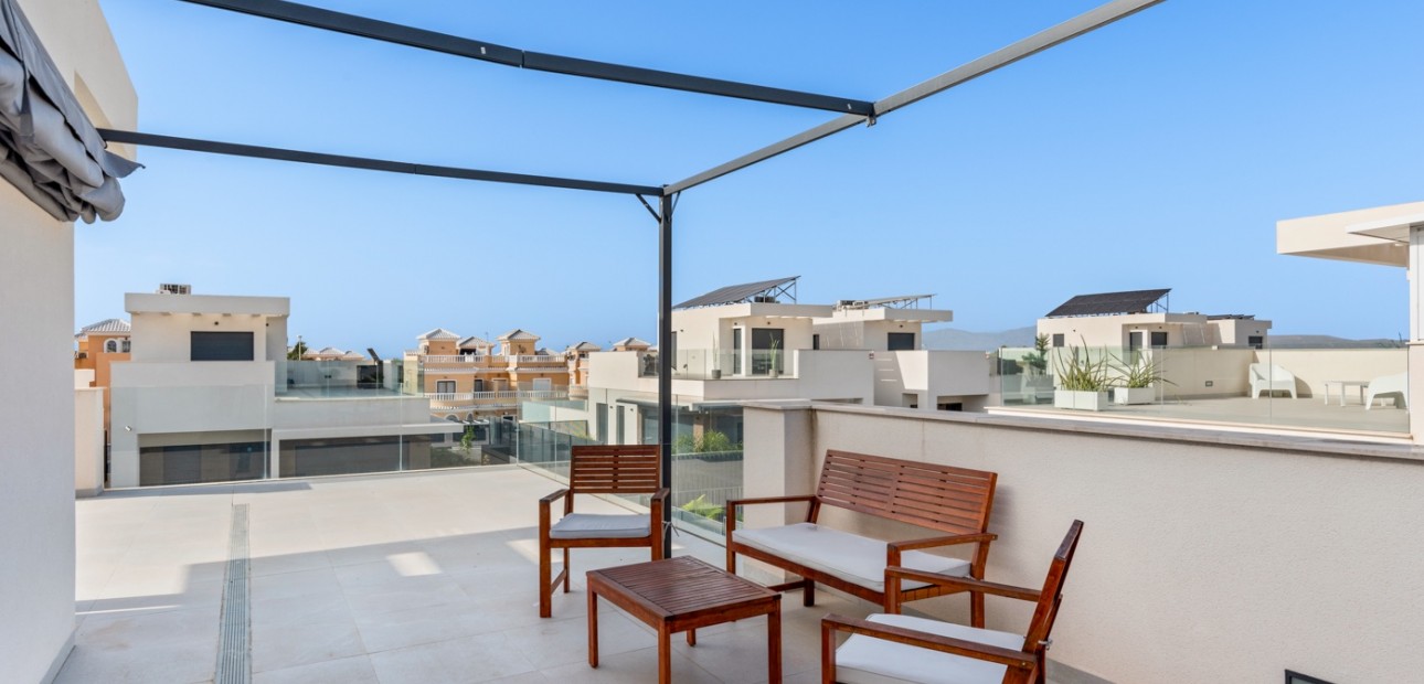 Venta - Semi Detached Villa -
La Marina - La Marina - Urbanization