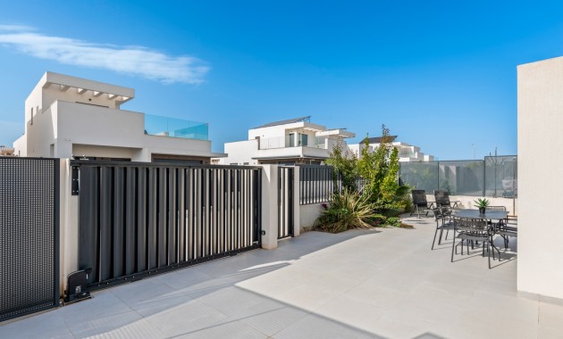 Venta - Semi Detached Villa -
La Marina - La Marina - Urbanization