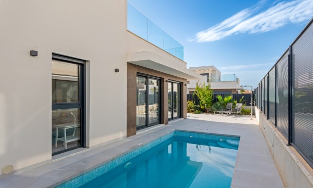 Venta - Semi Detached Villa -
La Marina - La Marina - Urbanization