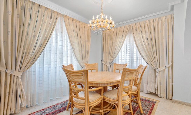 Venta - Detached Villa -
Ciudad Quesada - La Marquesa