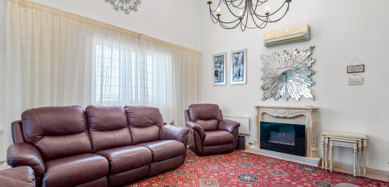 Venta - Detached Villa -
Ciudad Quesada - La Marquesa