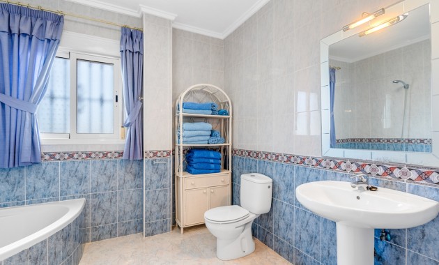 Venta - Detached Villa -
Ciudad Quesada - La Marquesa