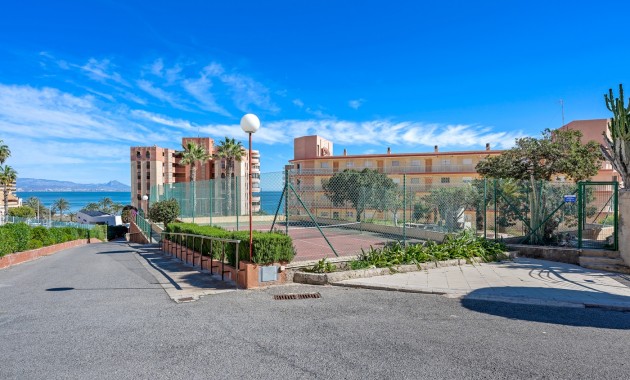 Venta - Apartamento / piso -
Arenales del Sol - Arenales del Sol - Town