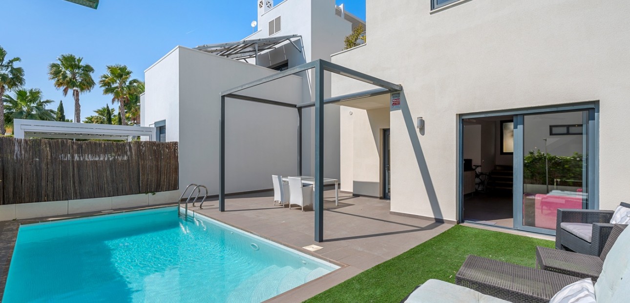 Venta - Detached Villa -
Ciudad Quesada - La Laguna