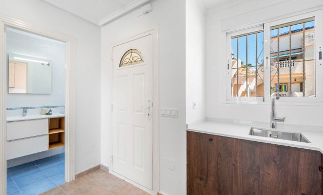 Venta - Semi Detached Villa -
Ciudad Quesada - La Marquesa