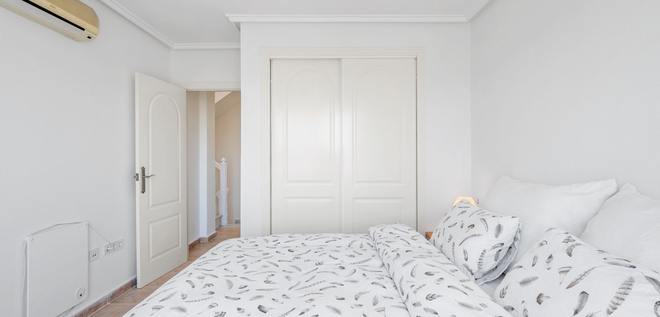Venta - Semi Detached Villa -
Ciudad Quesada - La Marquesa