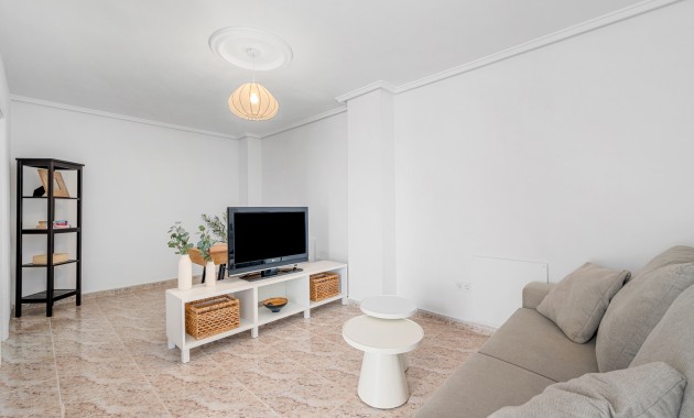 Venta - Semi Detached Villa -
Ciudad Quesada - La Marquesa