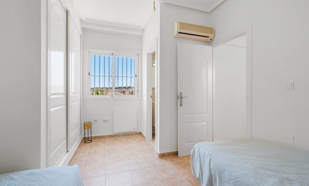 Venta - Semi Detached Villa -
Ciudad Quesada - La Marquesa