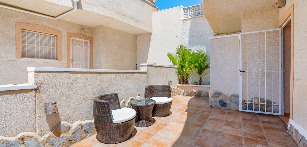 Venta - Semi Detached Villa -
Ciudad Quesada - La Marquesa