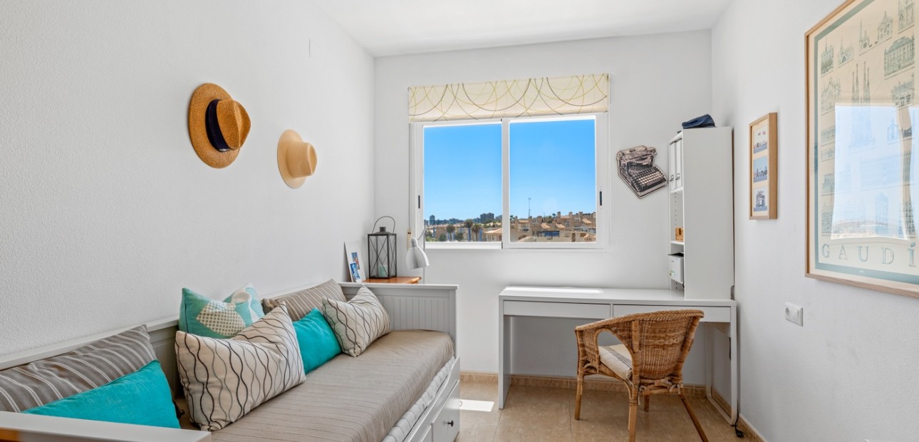 Venta - Apartamento / piso -
Orihuela Costa - Cabo Roig