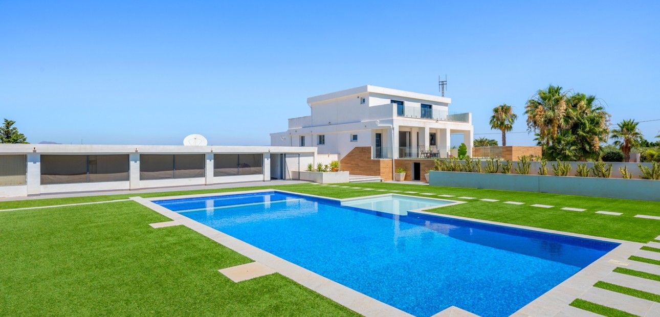 Venta - Country Property -
Los Montesinos - La Herrada