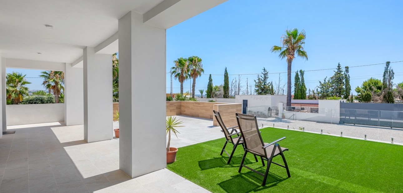 Venta - Country Property -
Los Montesinos - La Herrada