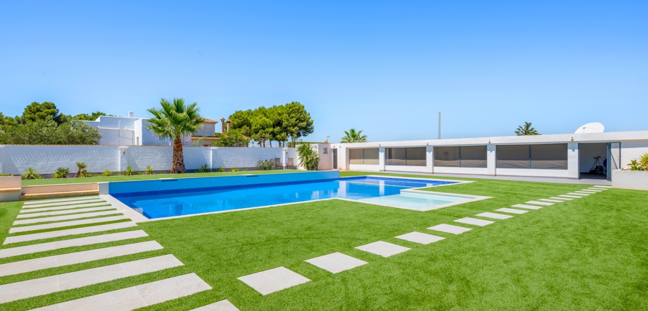 Venta - Country Property -
Los Montesinos - La Herrada