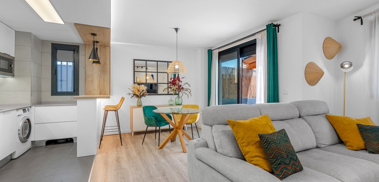 Venta - Apartamento / piso -
El Campello - Playa Muchavista