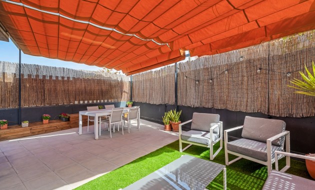Venta - Apartamento / piso -
El Campello - Playa Muchavista