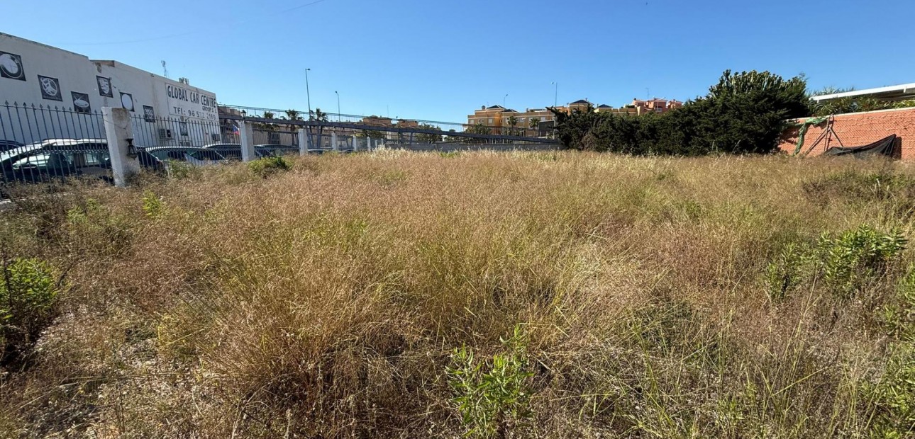 Venta - Parcela / Terreno -
Orihuela Costa - La Regia