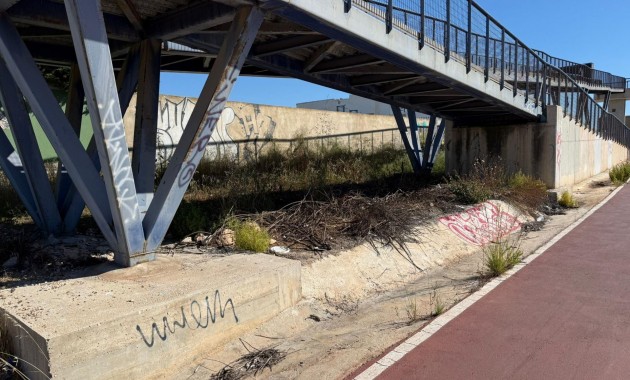 Venta - Parcela / Terreno -
Orihuela Costa - La Regia