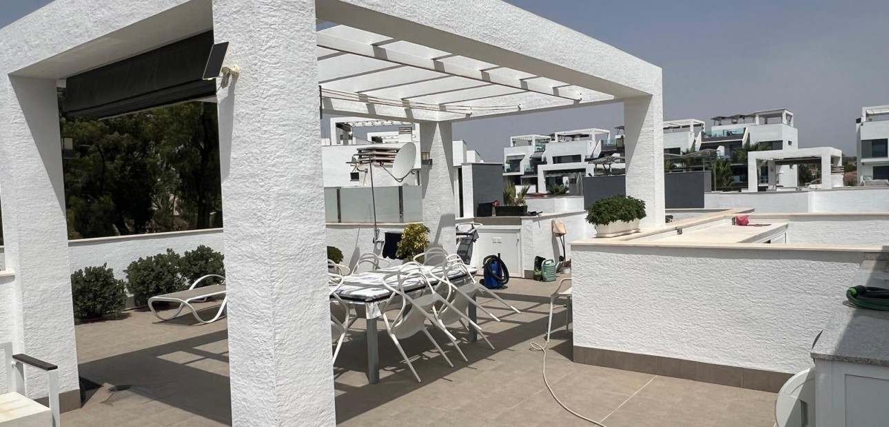 Venta - Apartamento / piso -
Guardamar del Segura - Urbanizaciones