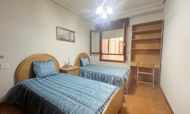 Venta - Apartamento / piso -
Torrevieja - Torrevieja - Centre