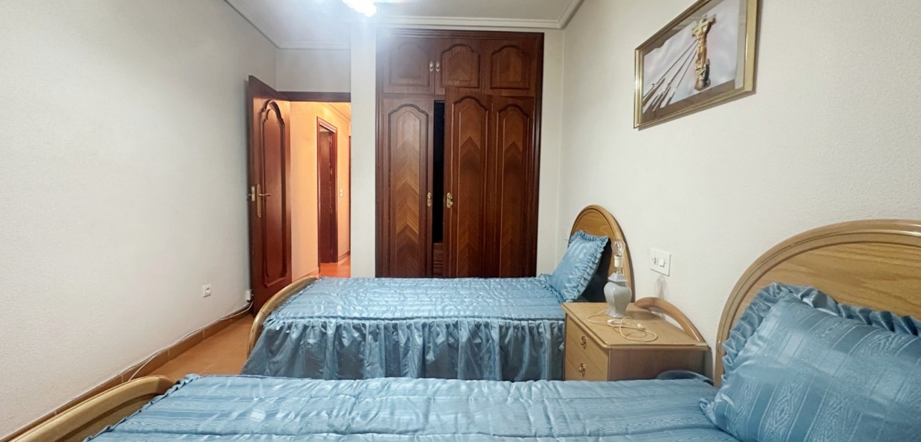 Venta - Apartamento / piso -
Torrevieja - Torrevieja - Centre