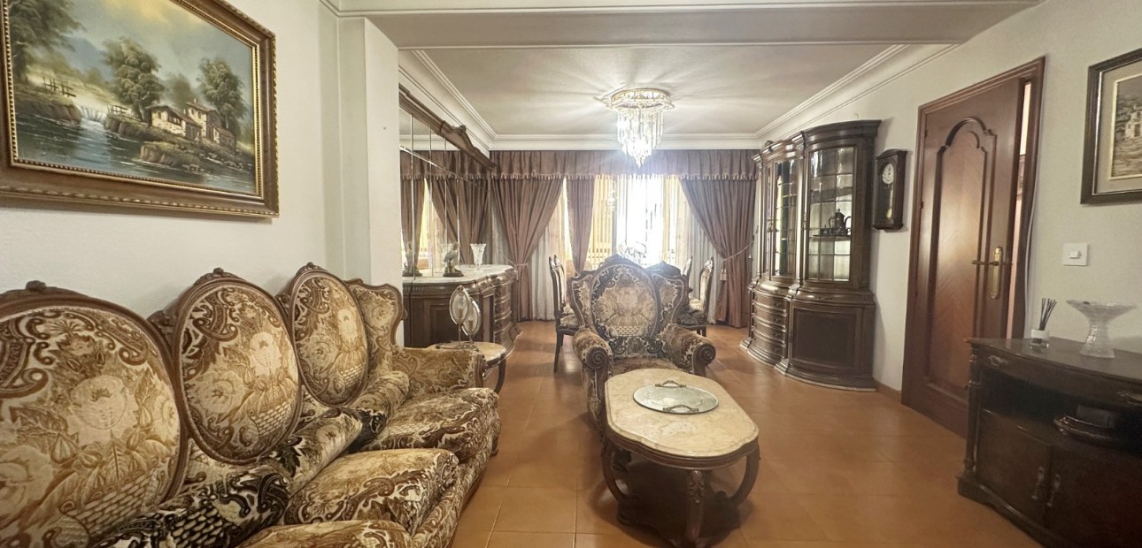 Venta - Apartamento / piso -
Torrevieja - Torrevieja - Centre