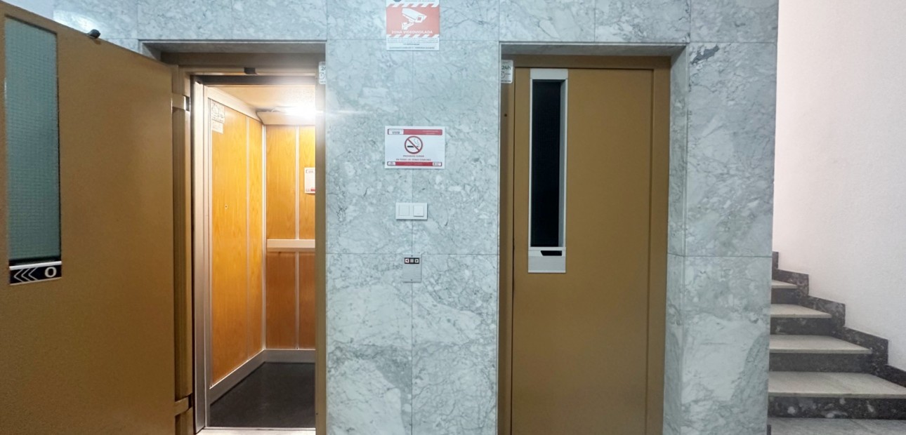 Venta - Apartamento / piso -
Torrevieja - Torrevieja - Centre