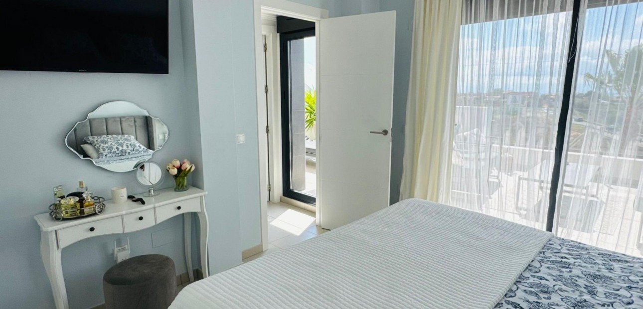 Venta - Duplex -
Orihuela Costa - Lomas de Cabo Roig