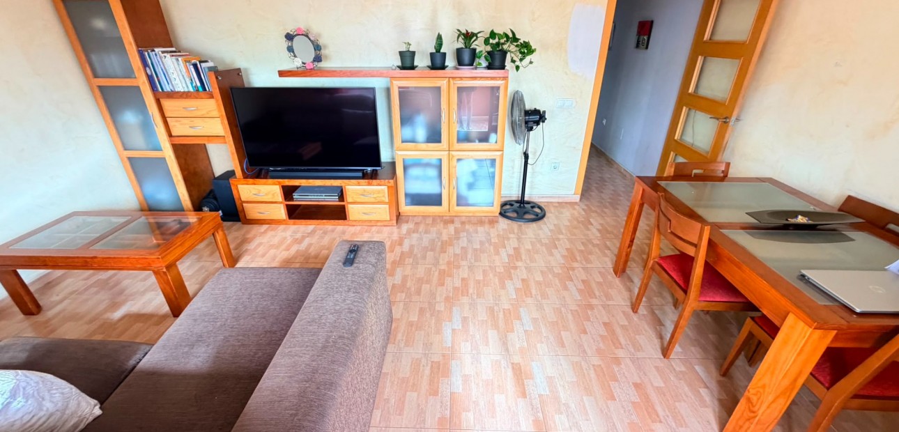 Venta - Apartamento / piso -
Los Montesinos