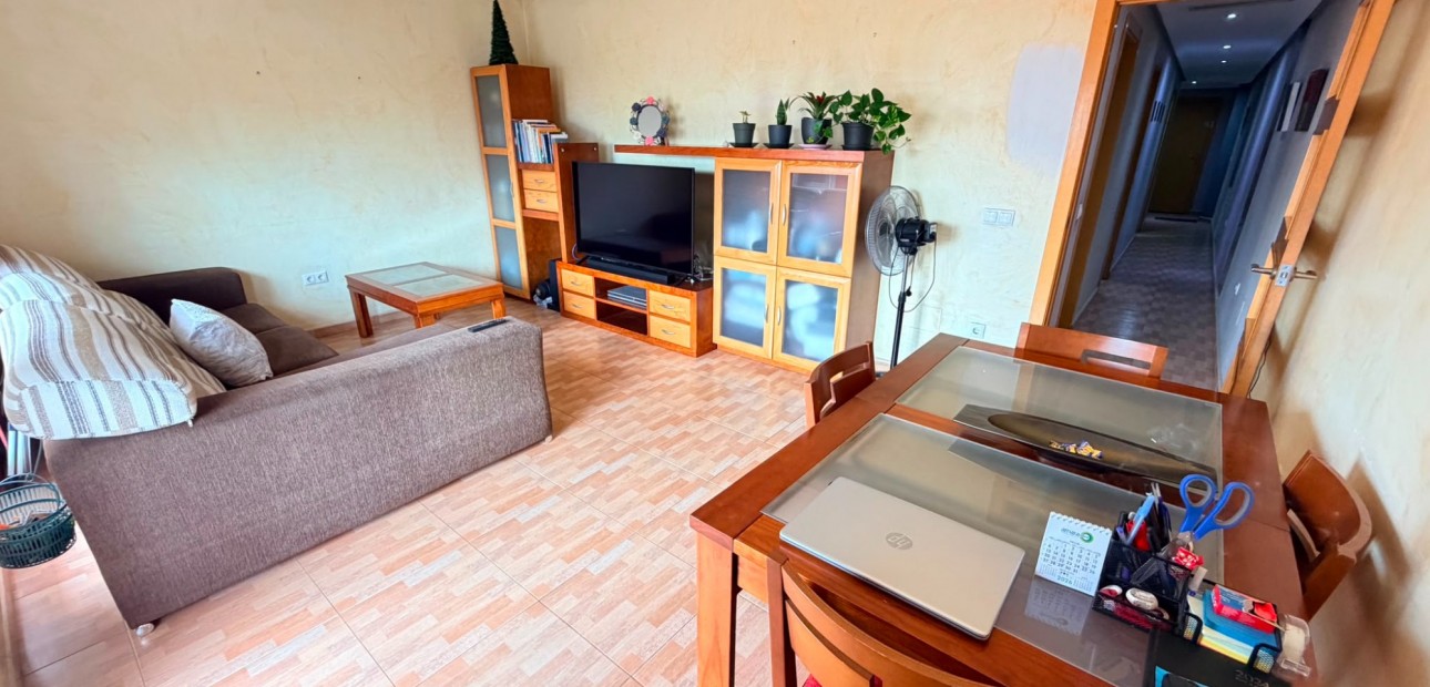 Venta - Apartamento / piso -
Los Montesinos