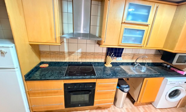 Venta - Apartamento / piso -
Los Montesinos