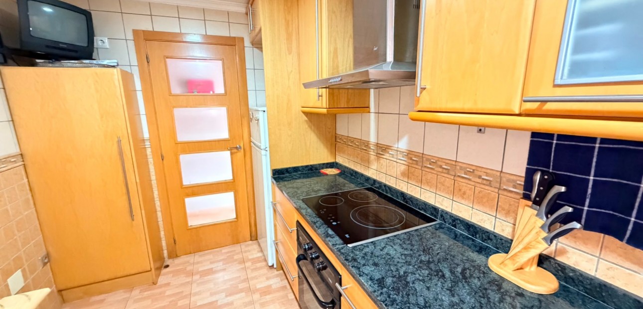 Venta - Apartamento / piso -
Los Montesinos