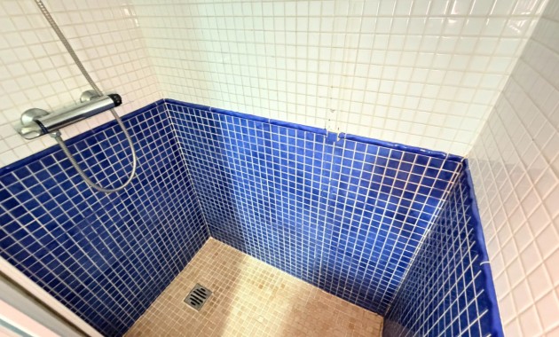 Venta - Apartamento / piso -
Los Montesinos