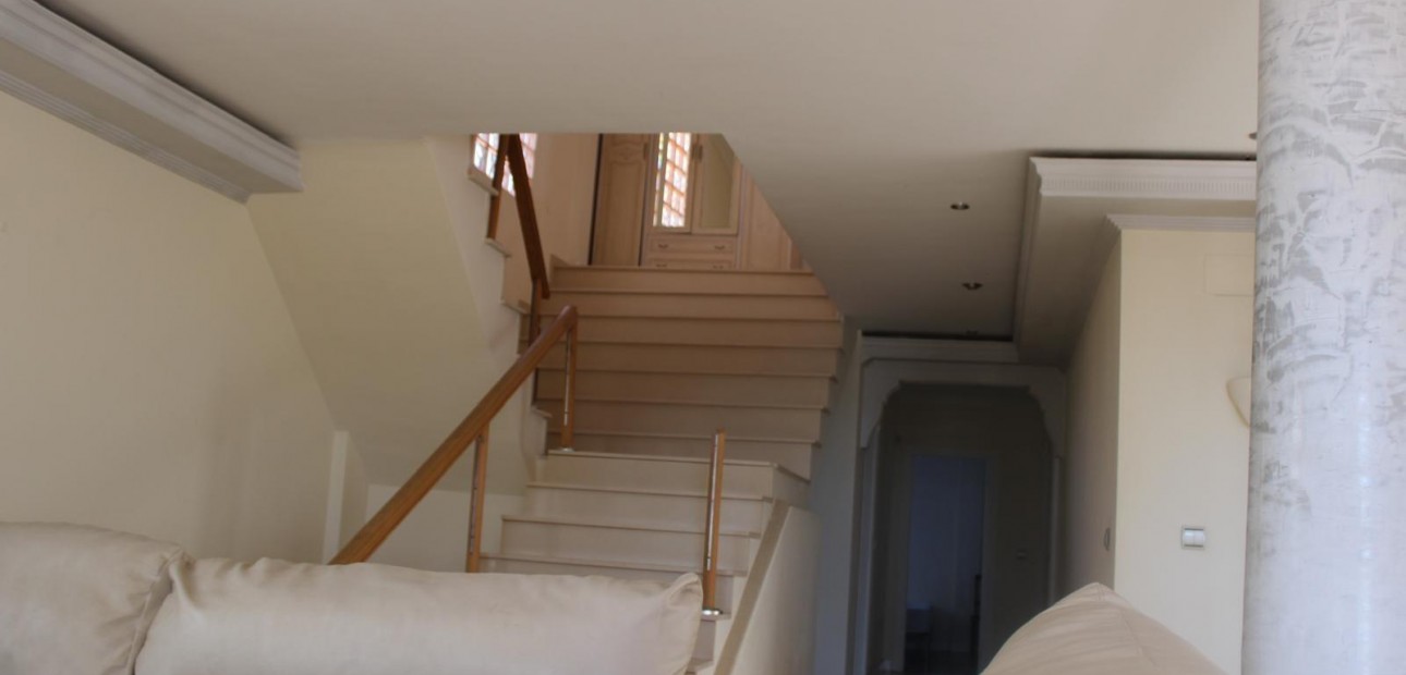 Venta - Villa -
Jacarilla - Comunidad valenciana