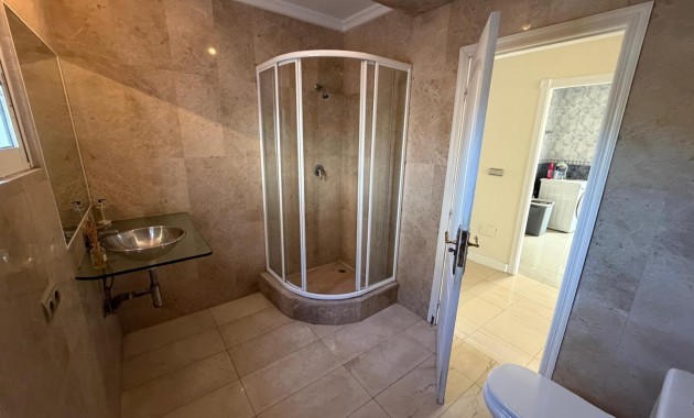 Venta - Villa -
Jacarilla - Comunidad valenciana