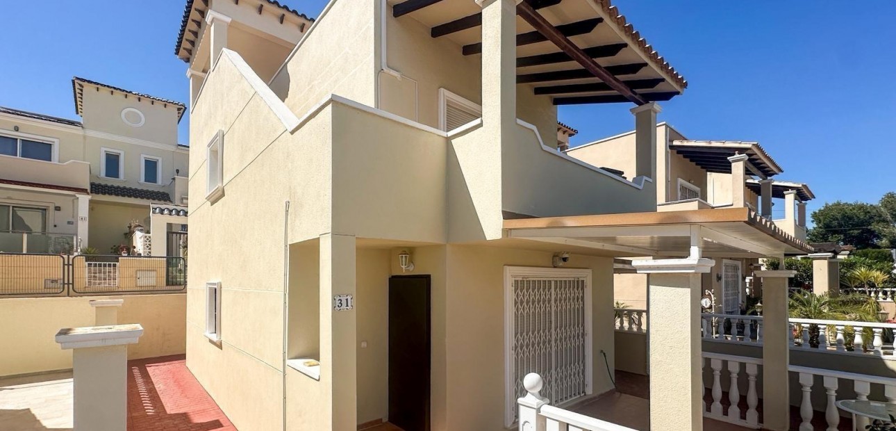 Venta - Apartamento / piso -
Orihuela Costa - Las Filipinas
