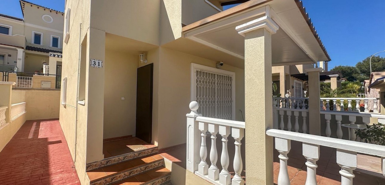 Venta - Apartamento / piso -
Orihuela Costa - Las Filipinas